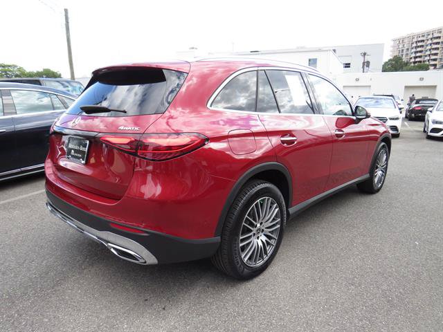 Used 2026 Mercedes-Benz GLC 300 4MATIC image 4