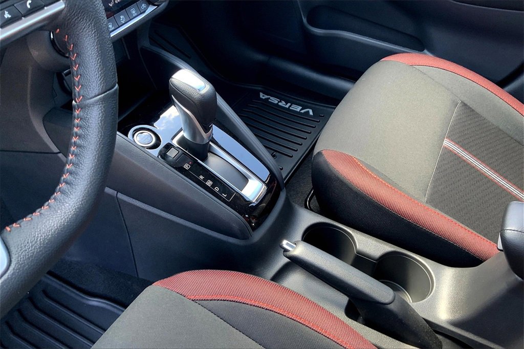 New 2025 Nissan Versa SR w/ Trunk Package image 9