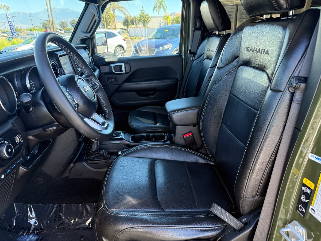Used 2023 Jeep Wrangler Unlimited Sahara AWD/4WD image 12