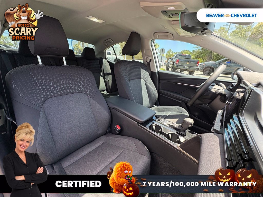 Used 2025 Toyota Camry LE FWD image 29