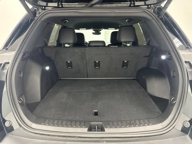 Used 2025 Chevrolet Equinox RS w/ Safety and Technology Package AWD/4WD image 26