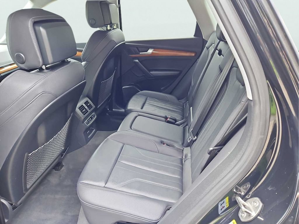 Certified 2024 Audi Q5 e Premium AWD/4WD image 31