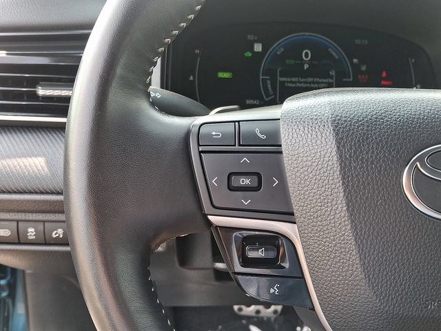 Used 2025 Toyota Camry SE FWD image 19