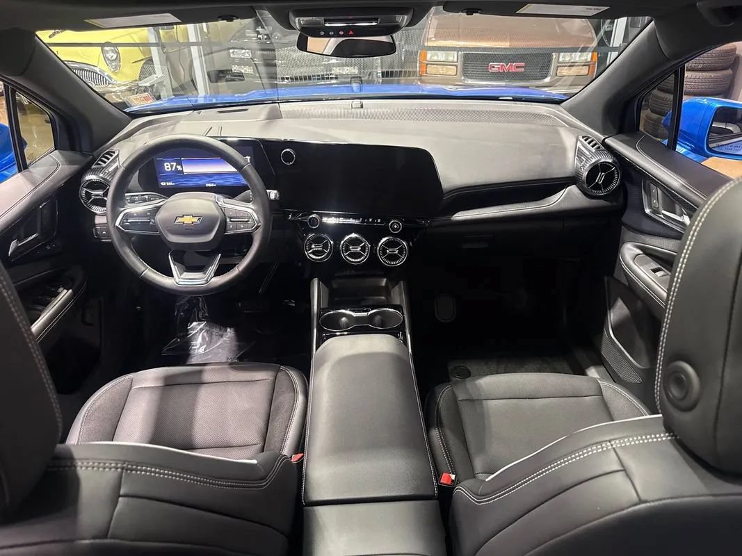 Used 2024 Chevrolet Blazer EV LT AWD/4WD image 20