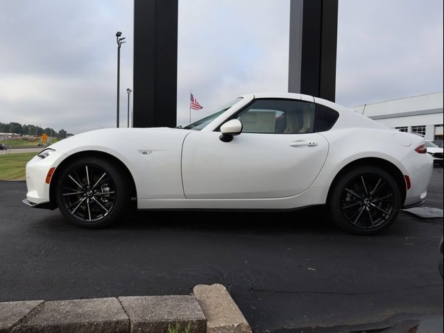 New 2026 MAZDA MX-5 Miata RF Grand Touring w/ Appearance Package RWD image 3