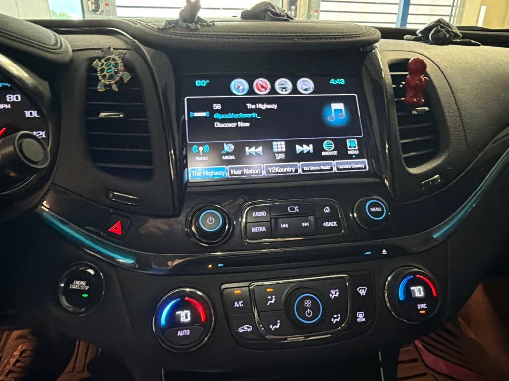 Used 2018 Chevrolet Impala Premier FWD image 3