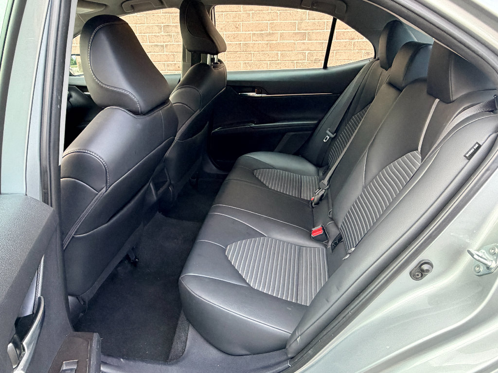 Used 2024 Toyota Camry SE FWD image 23