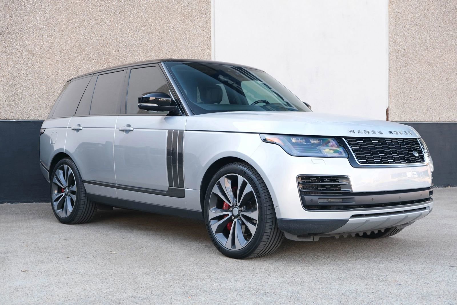 Used 2020 Land Rover Range Rover SV Autobiography Dynamic image 4