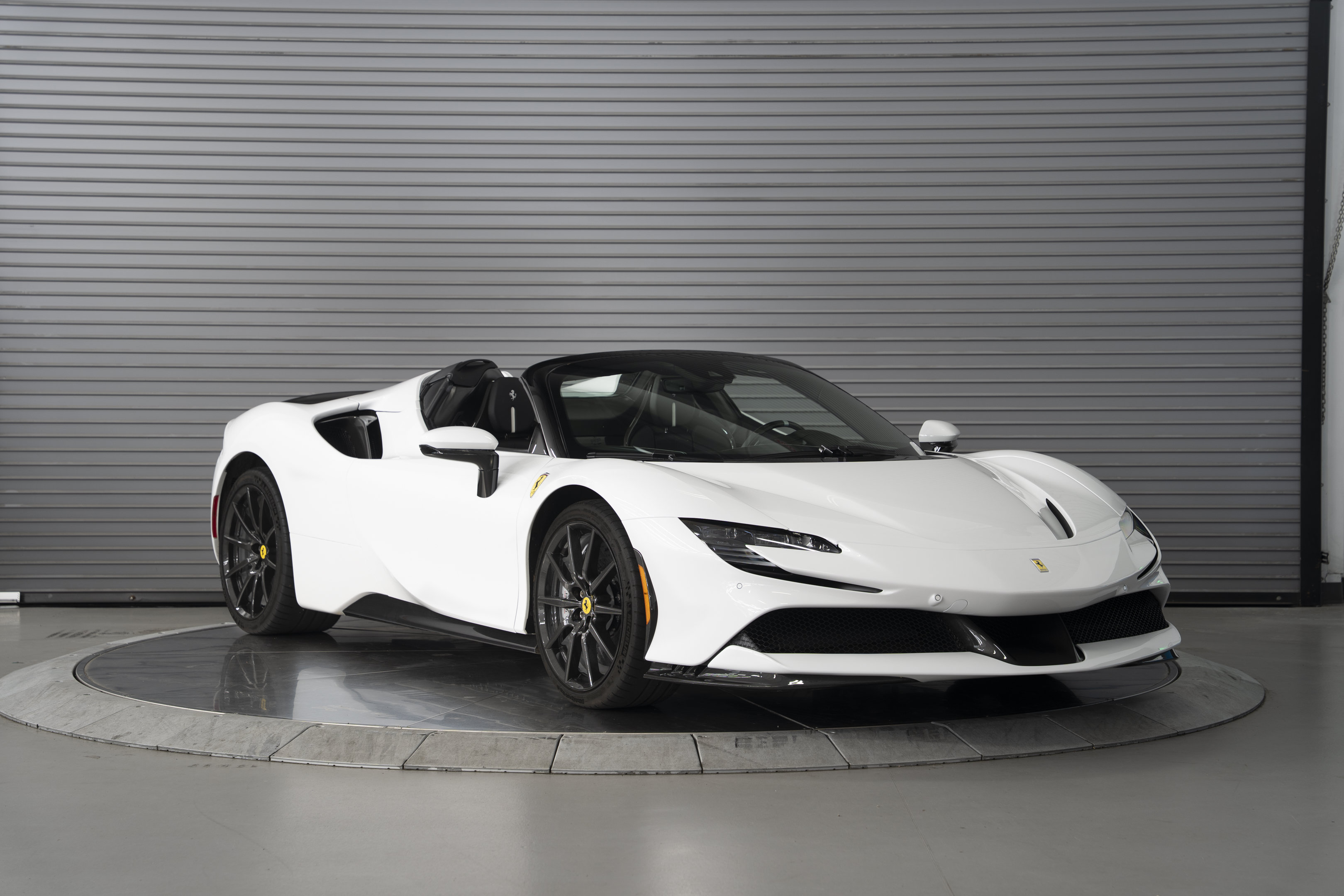 Used 2023 Ferrari SF90 Spider AWD/4WD image 7