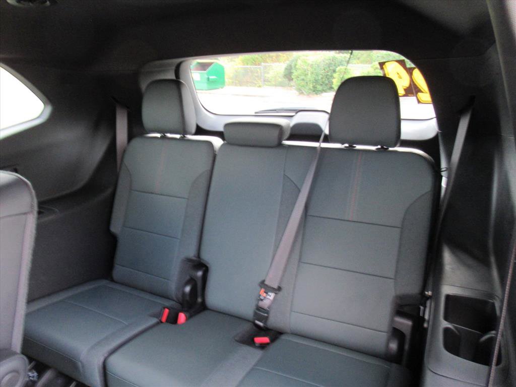 Used 2024 GMC Acadia AT4 w/ LPO, Floor Liner Package image 31