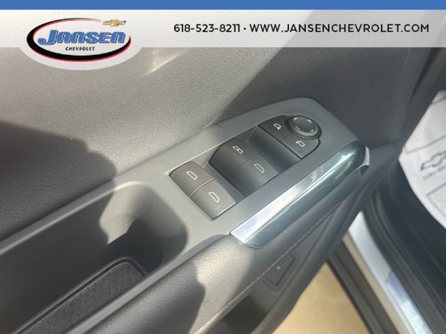 Used 2026 Chevrolet Traverse Z71 w/ LPO, Floor Liner Package AWD/4WD image 22