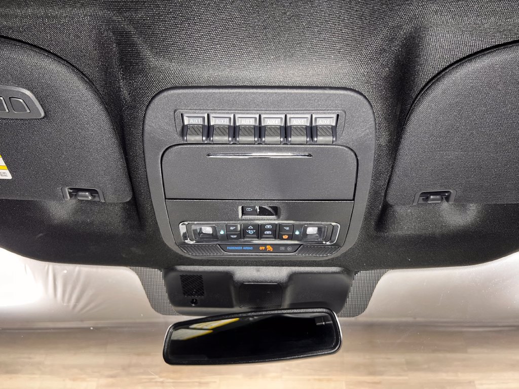 Used 2025 Ford F150 Raptor AWD/4WD image 18