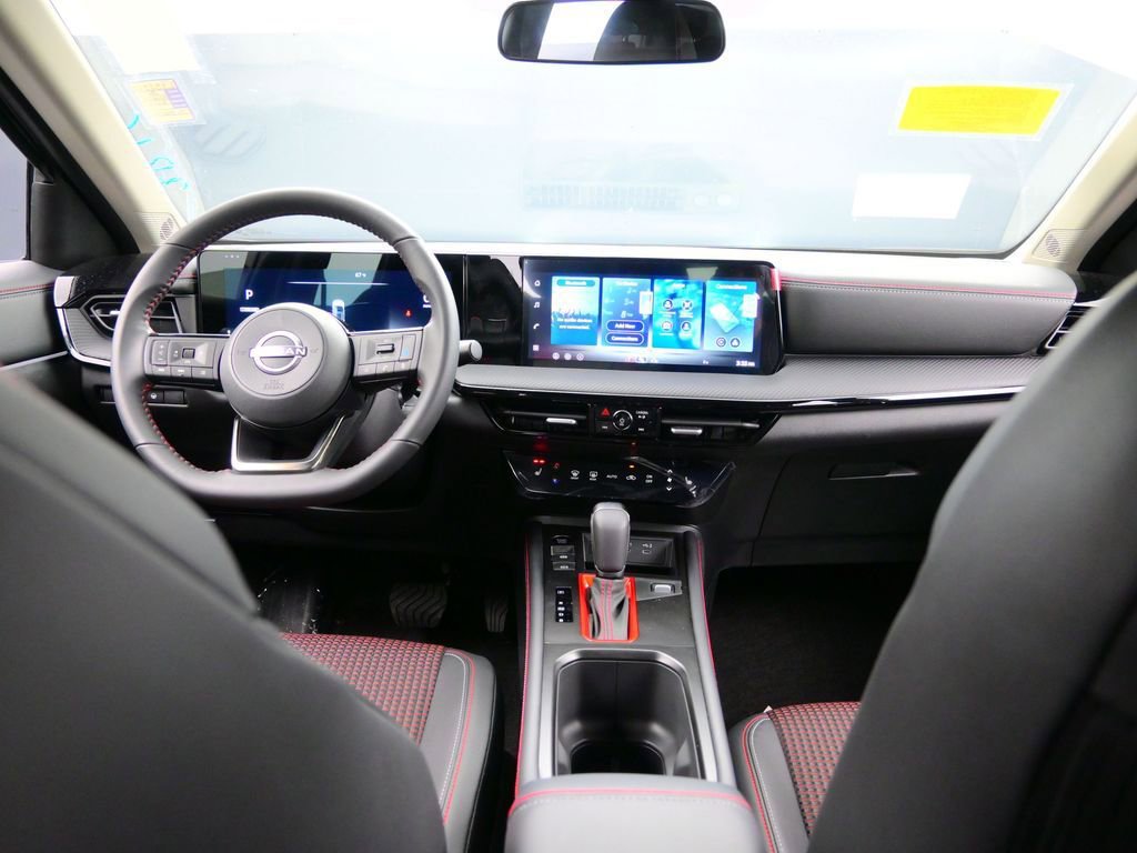 New 2026 Nissan Kicks SR w/ Cold Weather Package AWD/4WD image 14