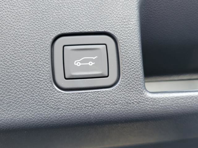 New 2025 Chevrolet Equinox EV RS image 9