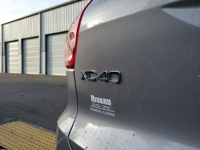 Used 2026 Volvo XC40 B5 Plus AWD/4WD image 7