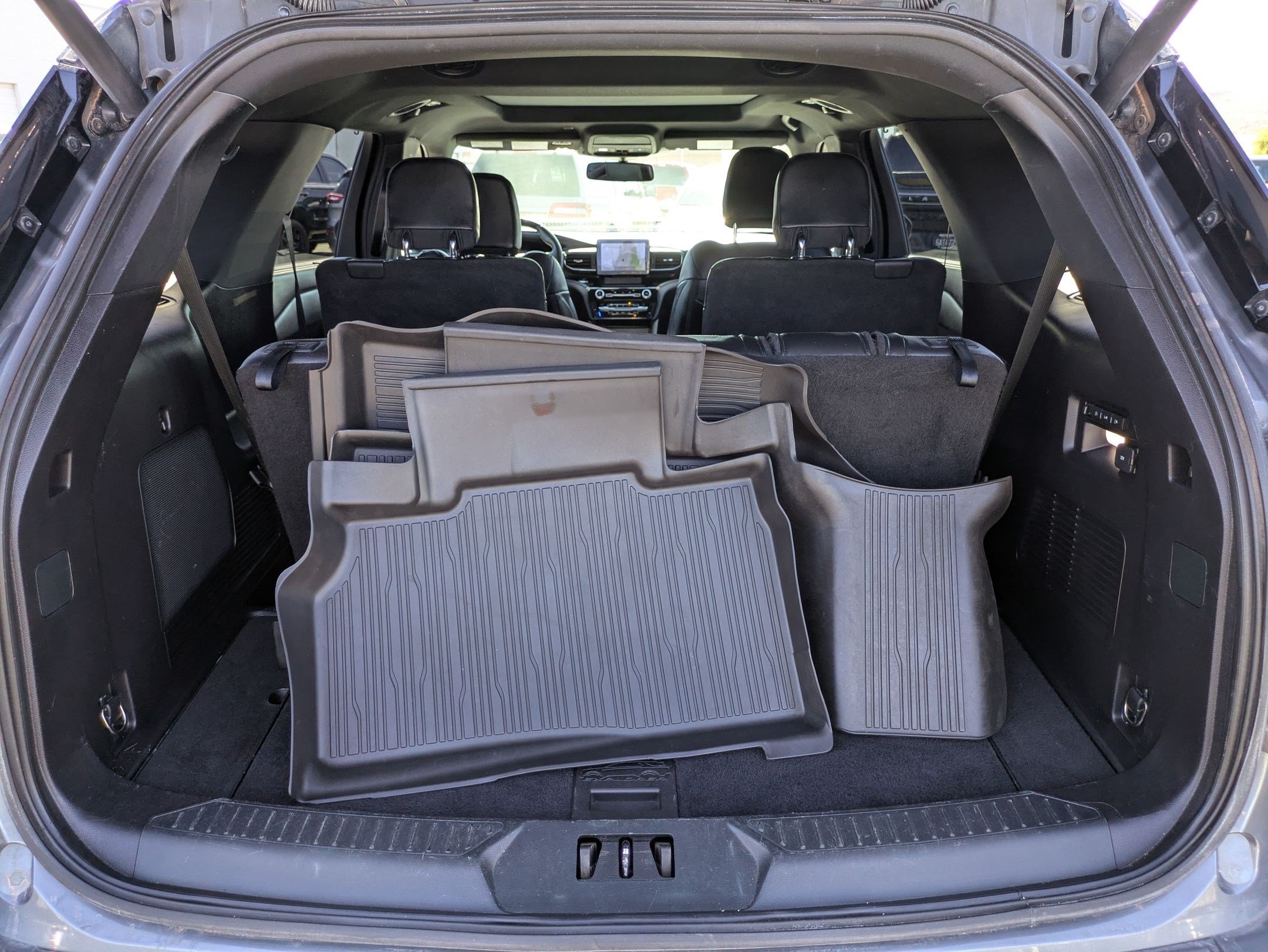 Used 2021 Ford Explorer ST w/ Equipment Group 401A AWD/4WD image 30
