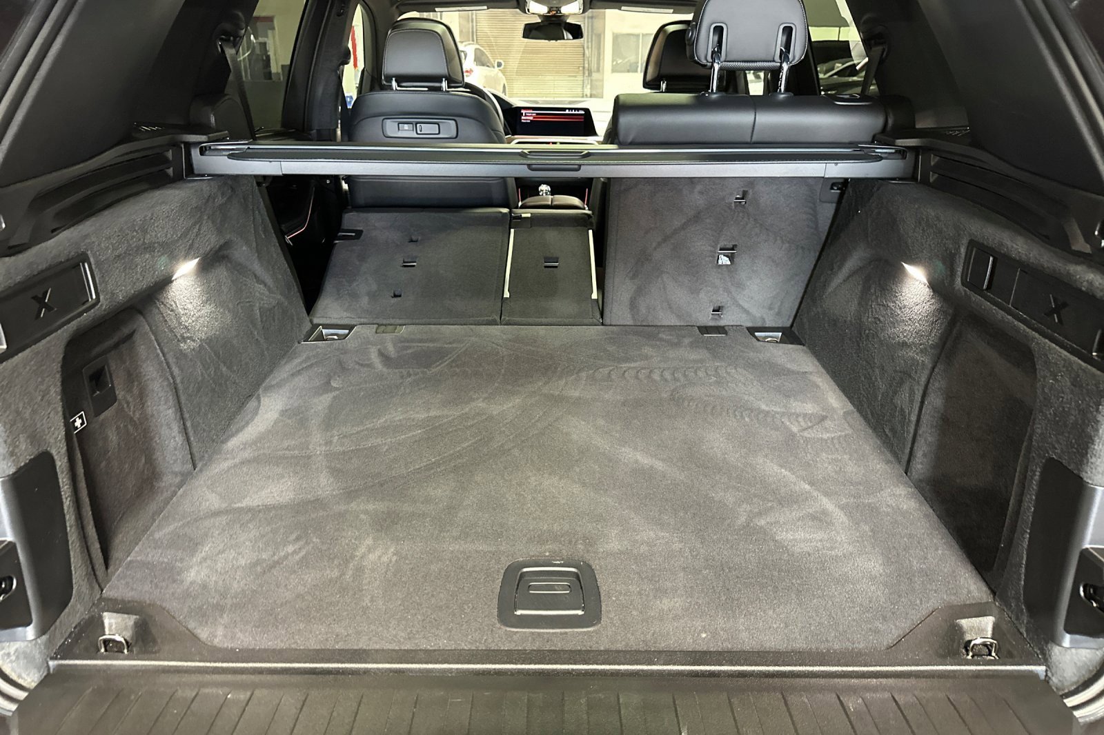 Used 2023 BMW X5 sDrive40i w/ Executive Package image 14