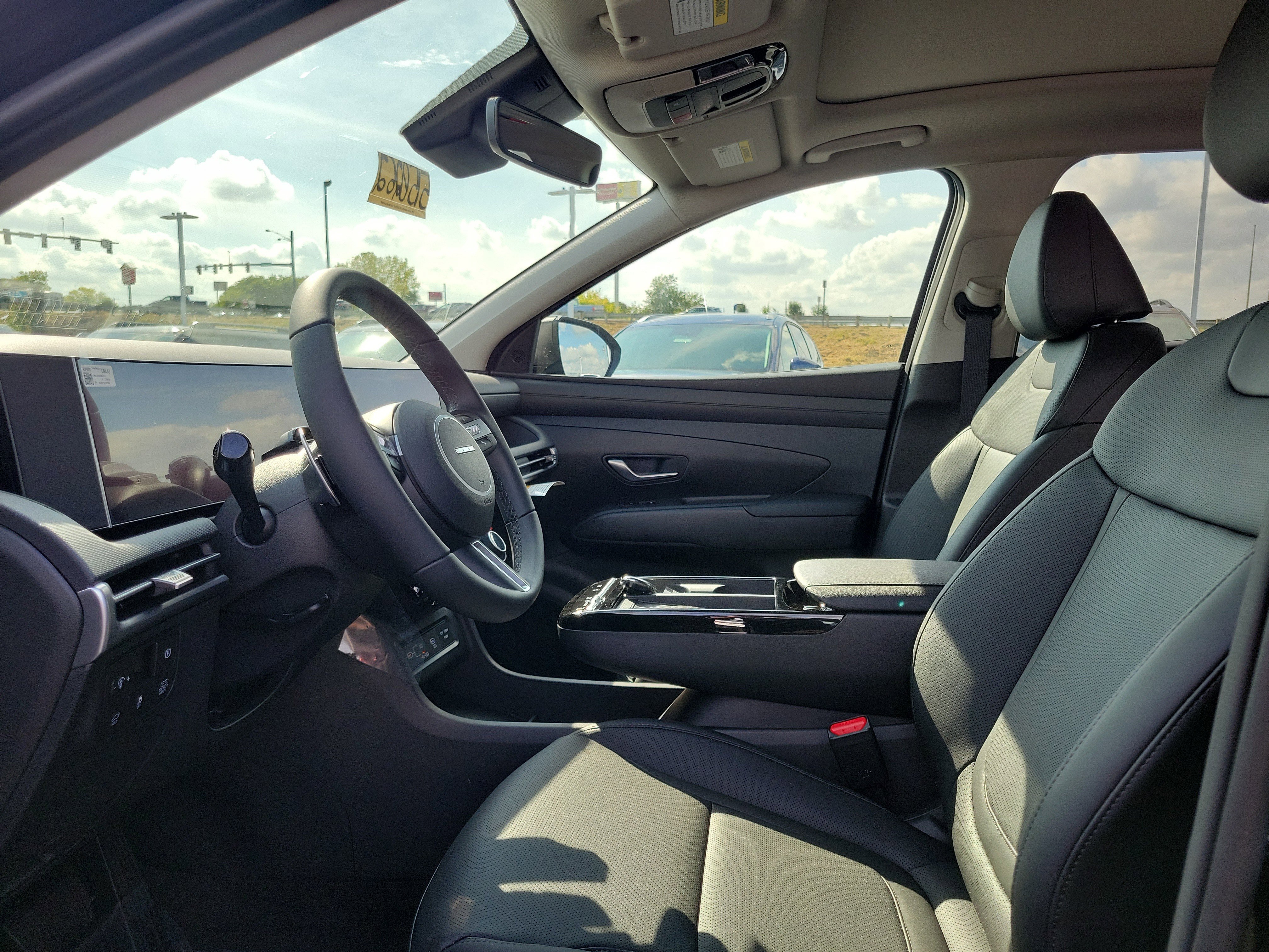 New 2025 Hyundai Tucson SEL image 14