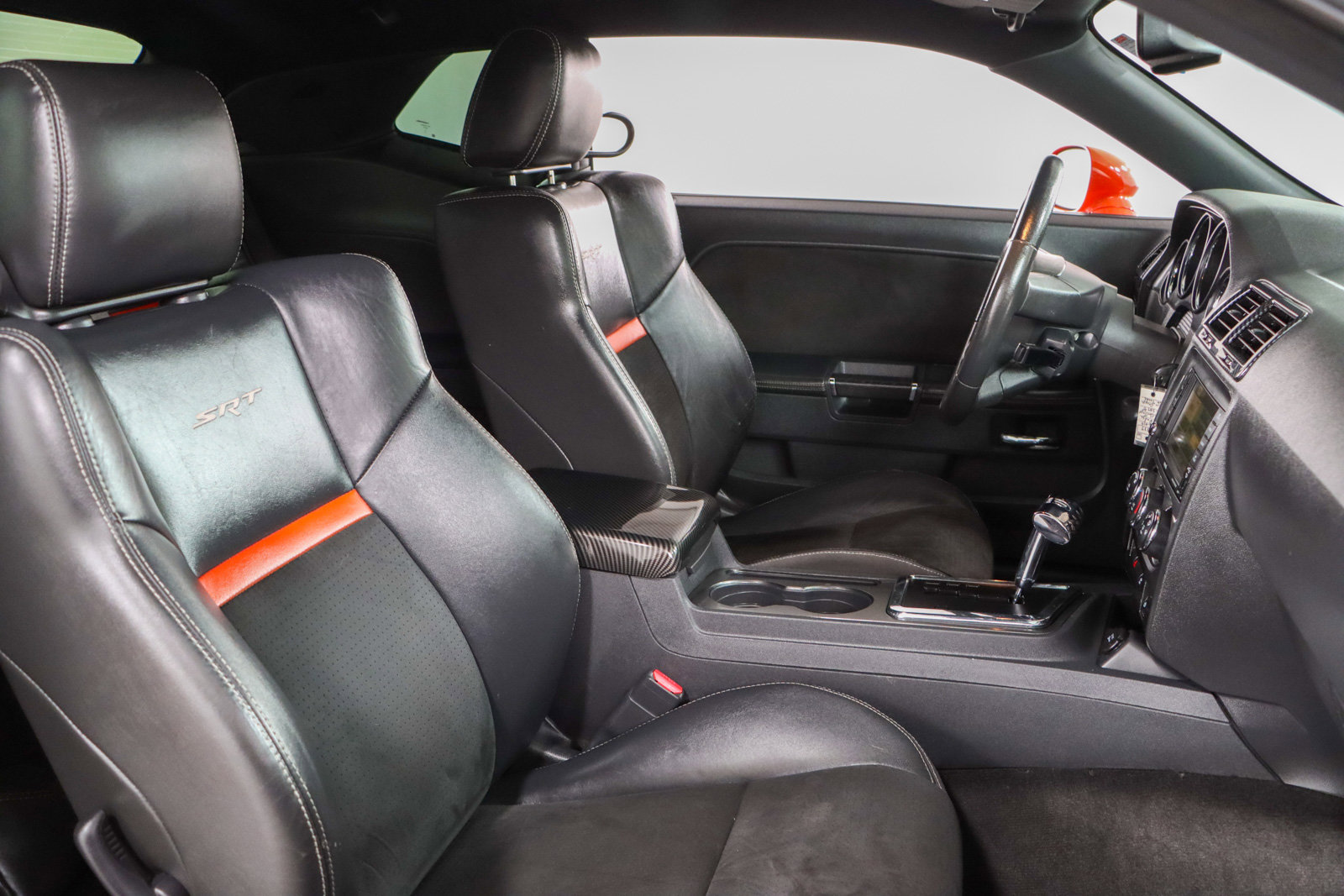 Used 2010 Dodge Challenger SRT8 image 25