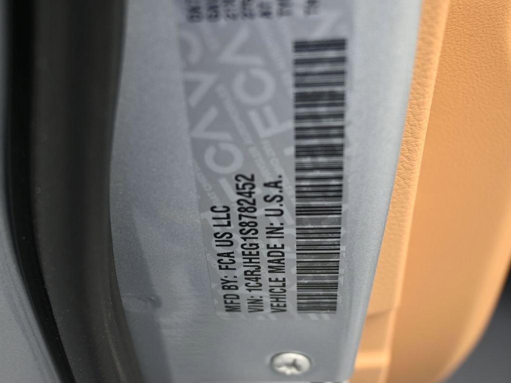 New 2025 Jeep Grand Cherokee Summit image 18