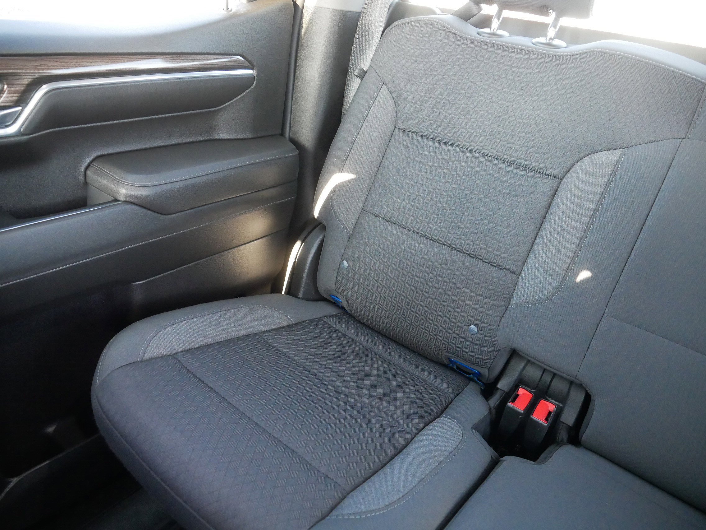 Used 2022 Chevrolet Silverado 1500 LT w/ LPO, Chrome Package image 12