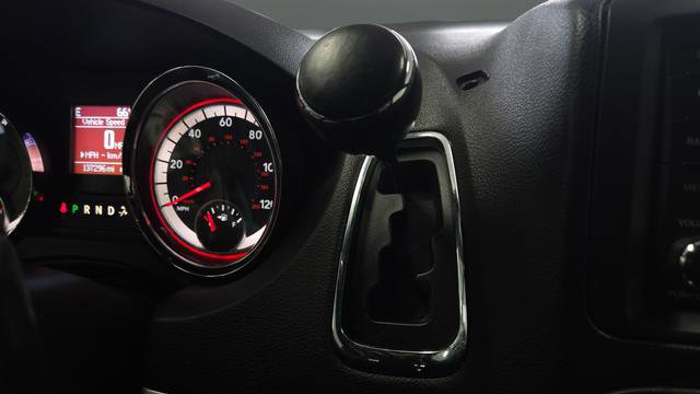 Used 2016 Dodge Grand Caravan R/T FWD image 18