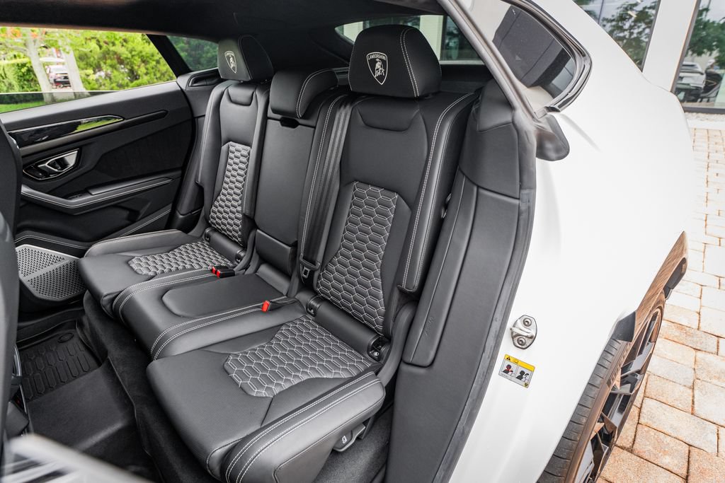 Used 2024 Lamborghini Urus S AWD/4WD image 37