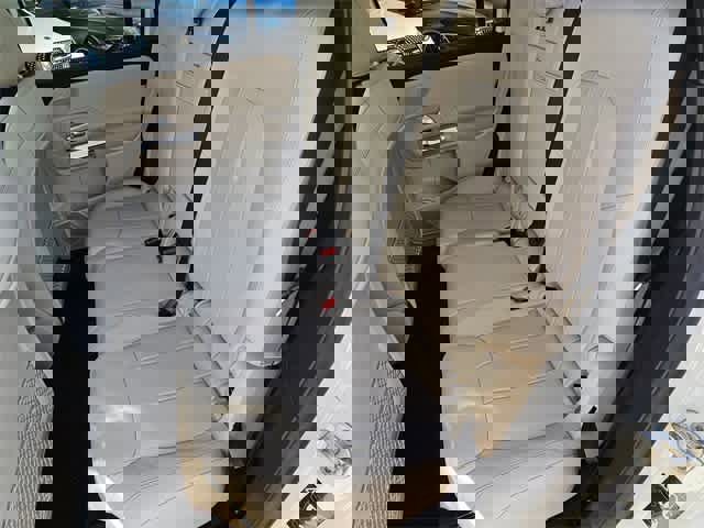 Used 2023 Mercedes-Benz EQB 250+ EQB 250+ w/ Exclusive Package image 18