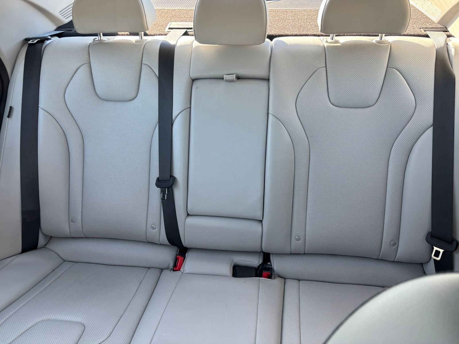 Used 2025 Hyundai Elantra Limited image 41