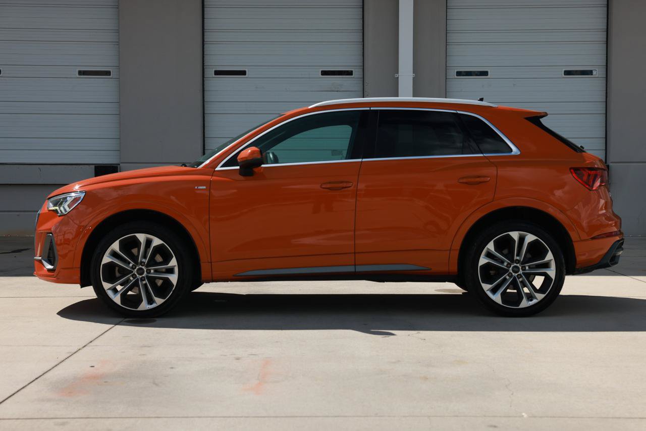 Used 2020 Audi Q3 2.0T Premium Plus w/ Premium Plus Package AWD/4WD image 3
