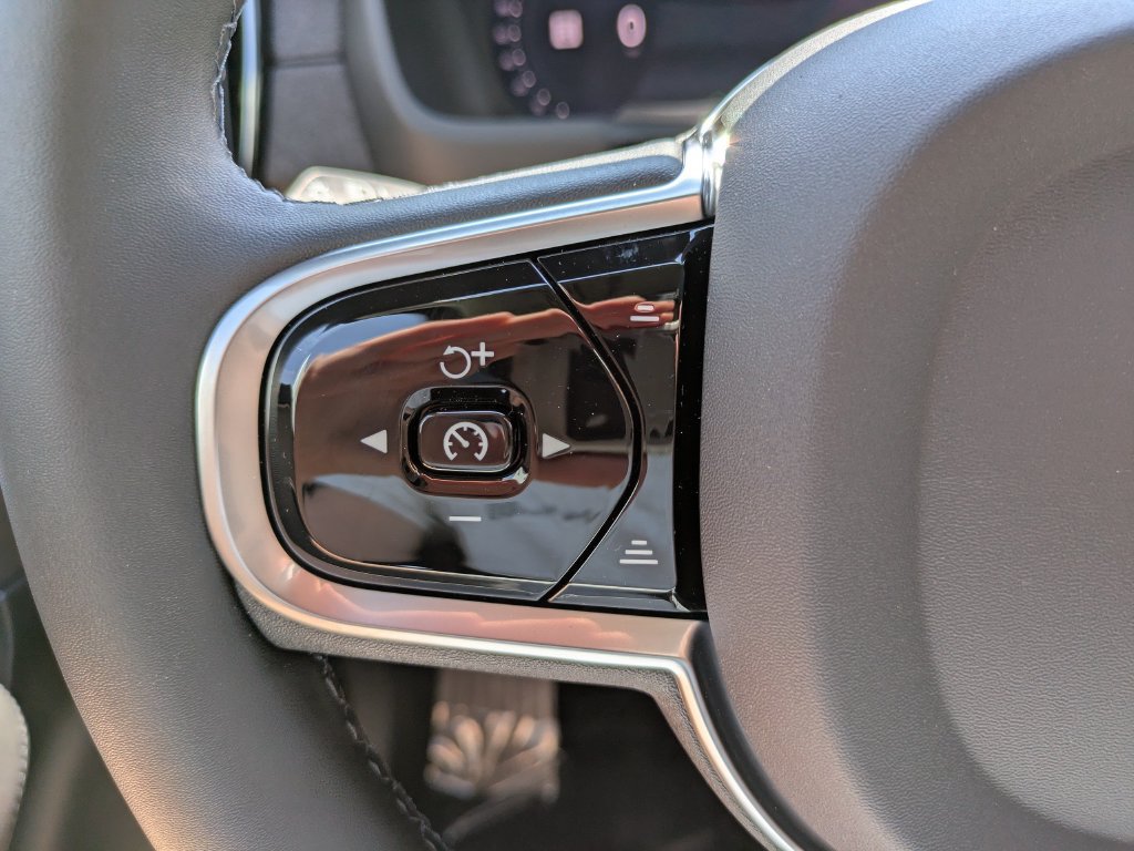 New 2027 Volvo XC90 B6 Plus AWD/4WD image 25