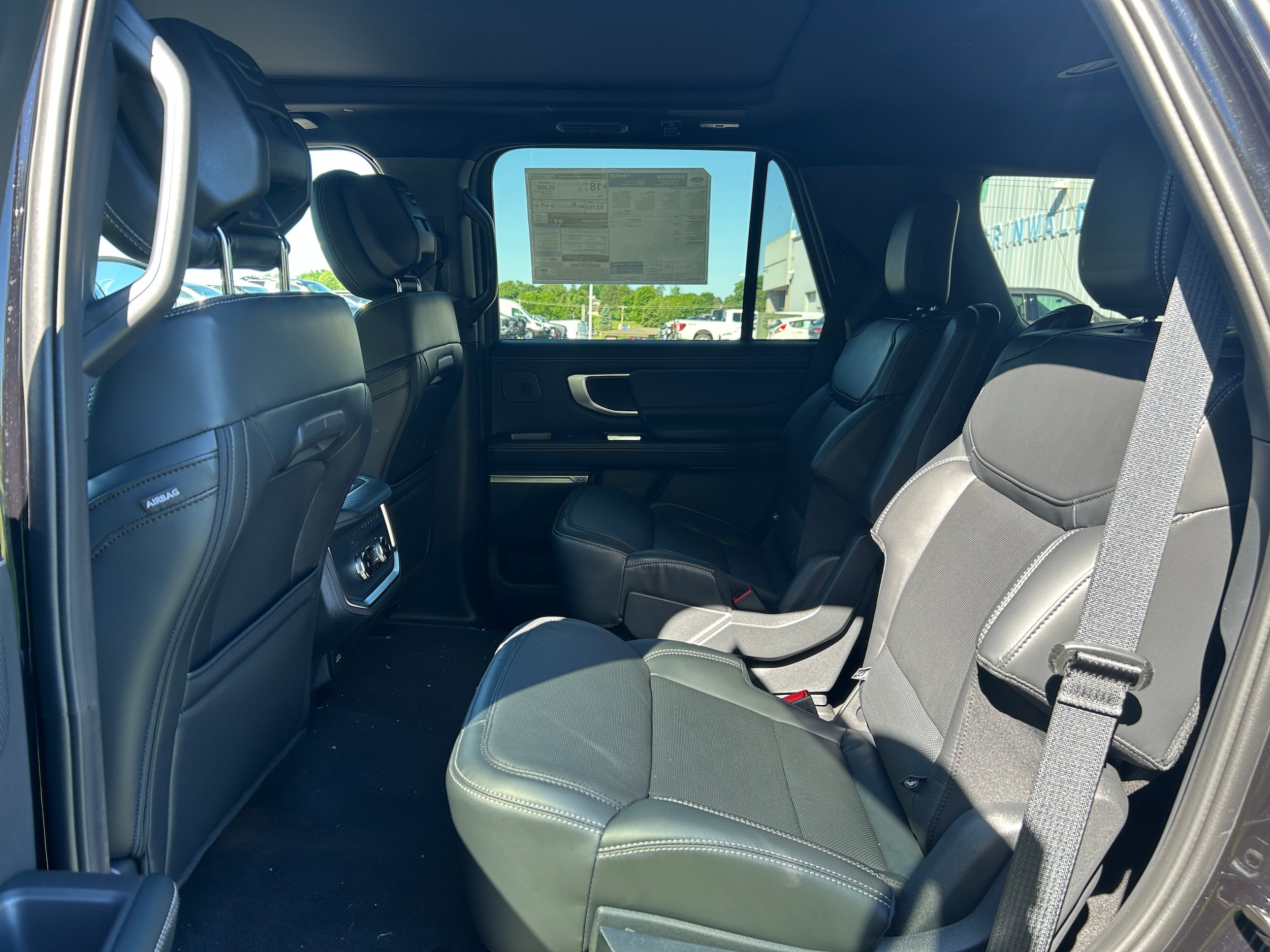 New 2026 Ford Expedition Platinum w/ Stealth Performance Package AWD/4WD image 9