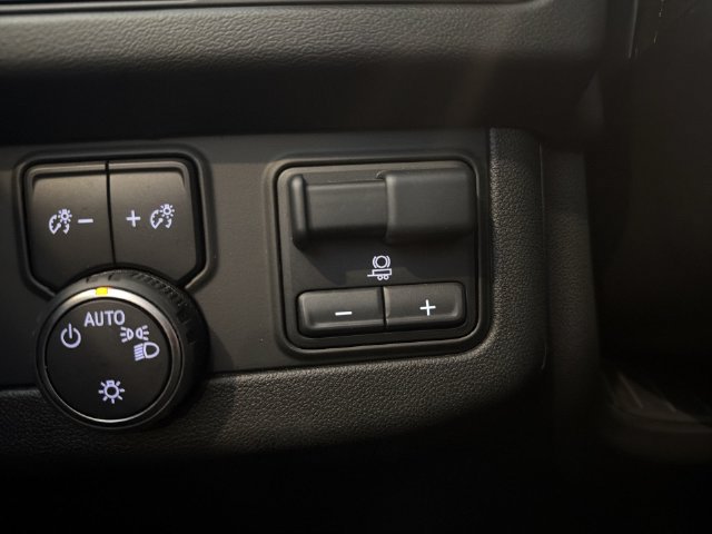 Certified 2024 Chevrolet Suburban High Country AWD/4WD image 37