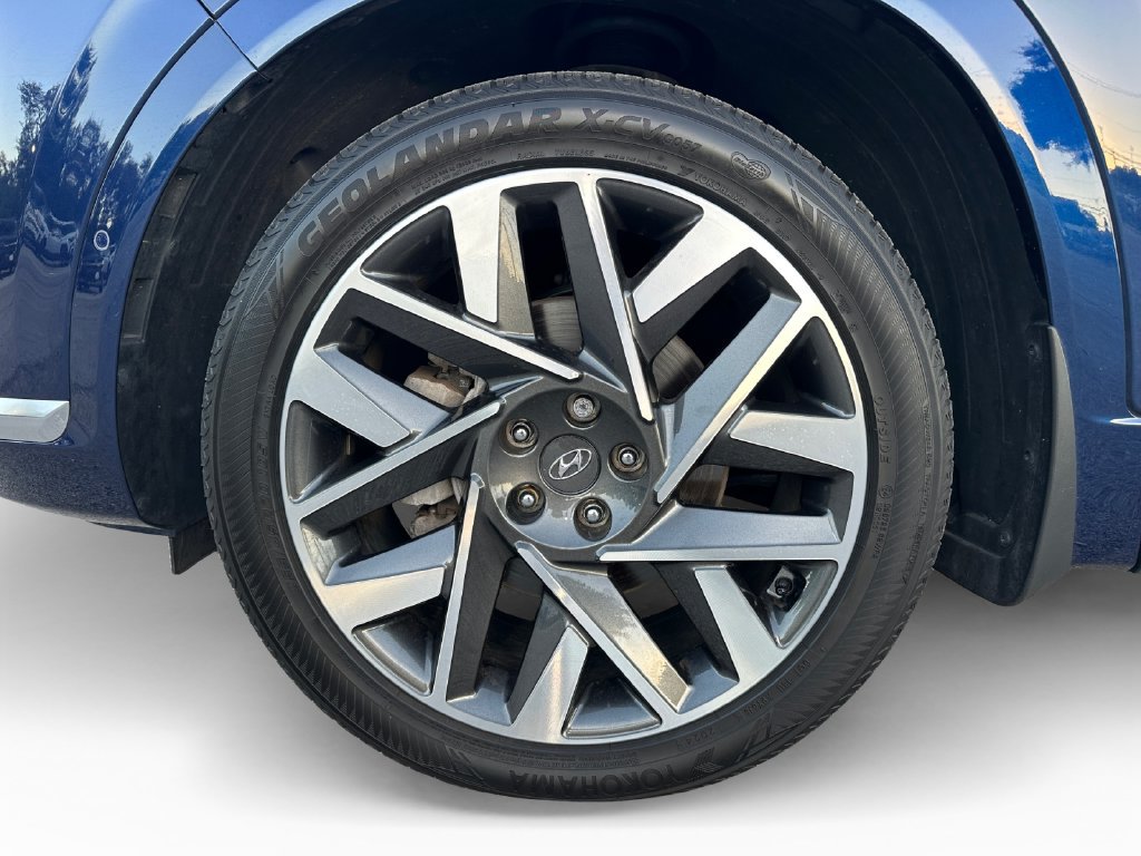 Used 2023 Hyundai Santa Fe Calligraphy FWD image 9