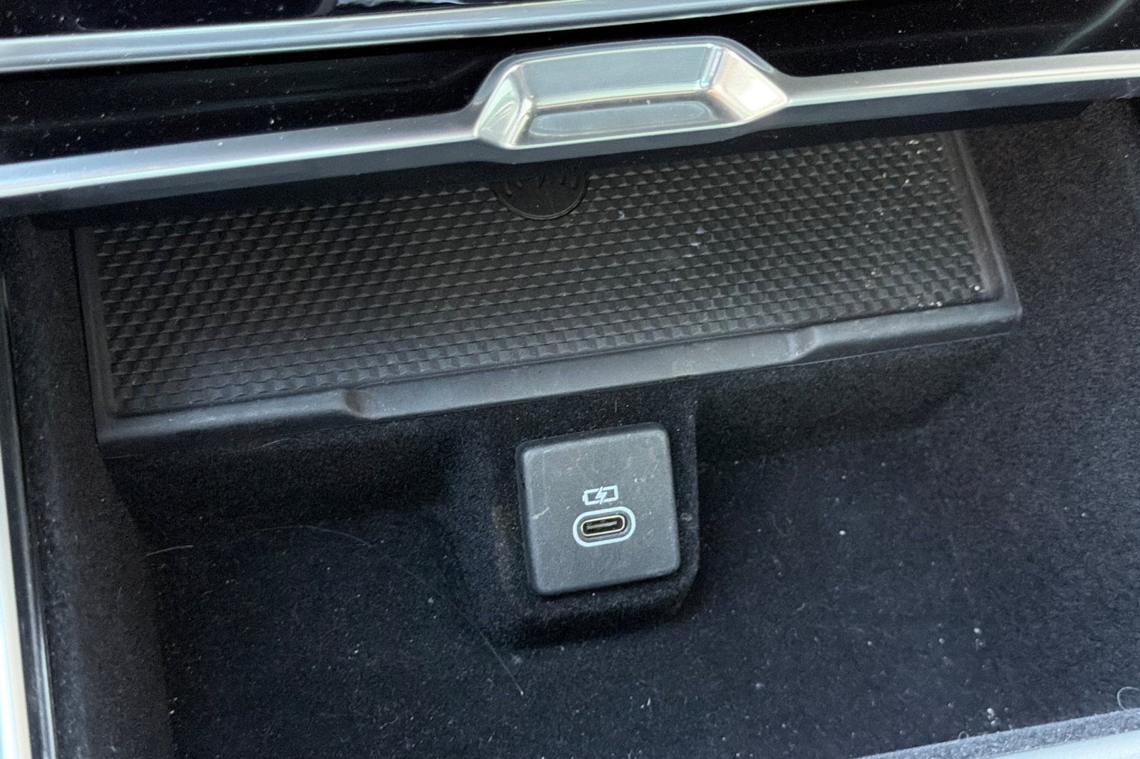 Certified 2025 Land Rover Range Rover Autobiography AWD/4WD image 30