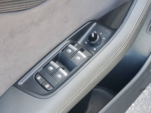 Used 2025 Audi SQ8 Premium Plus AWD/4WD image 22