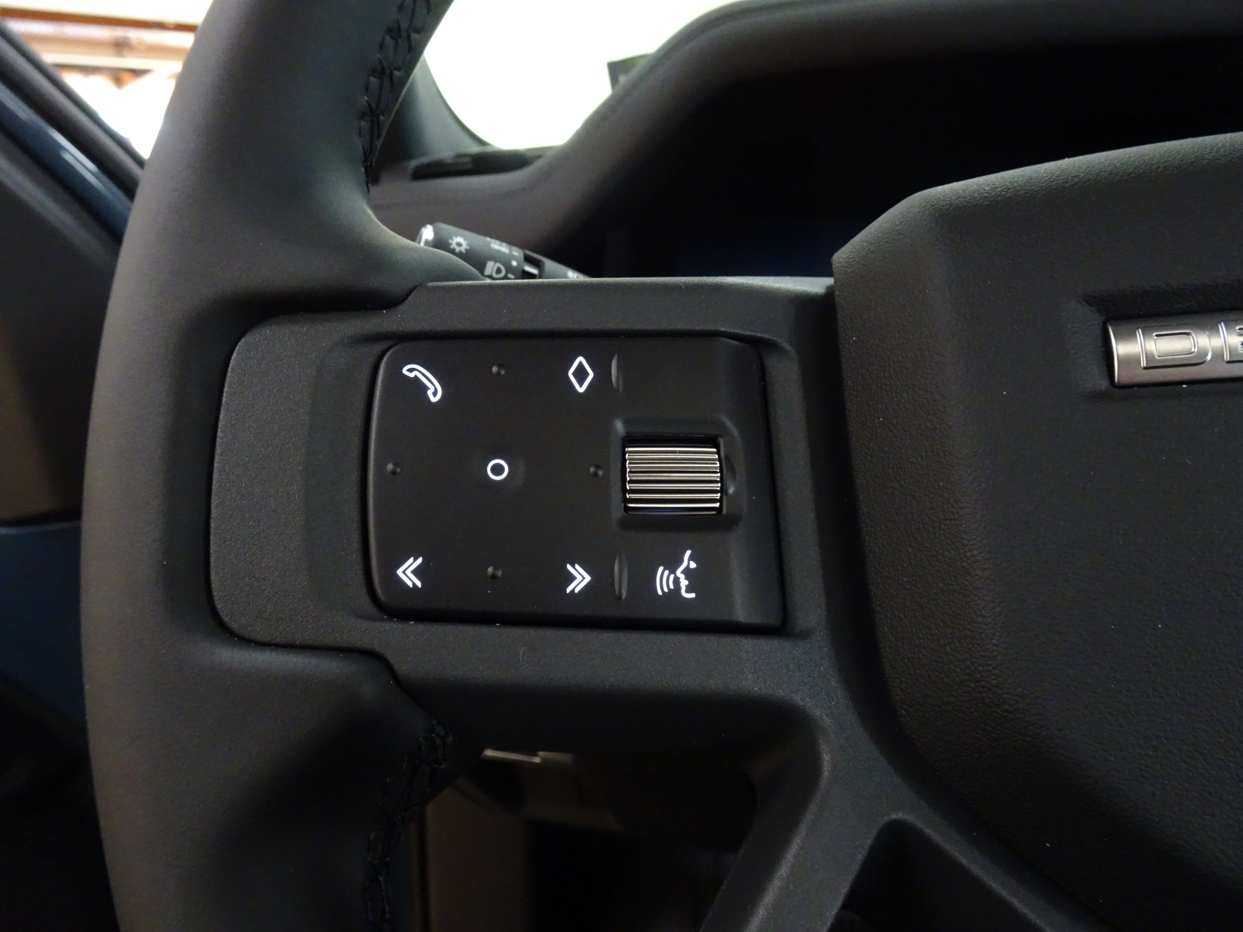 New 2026 Land Rover Defender 110 S image 25