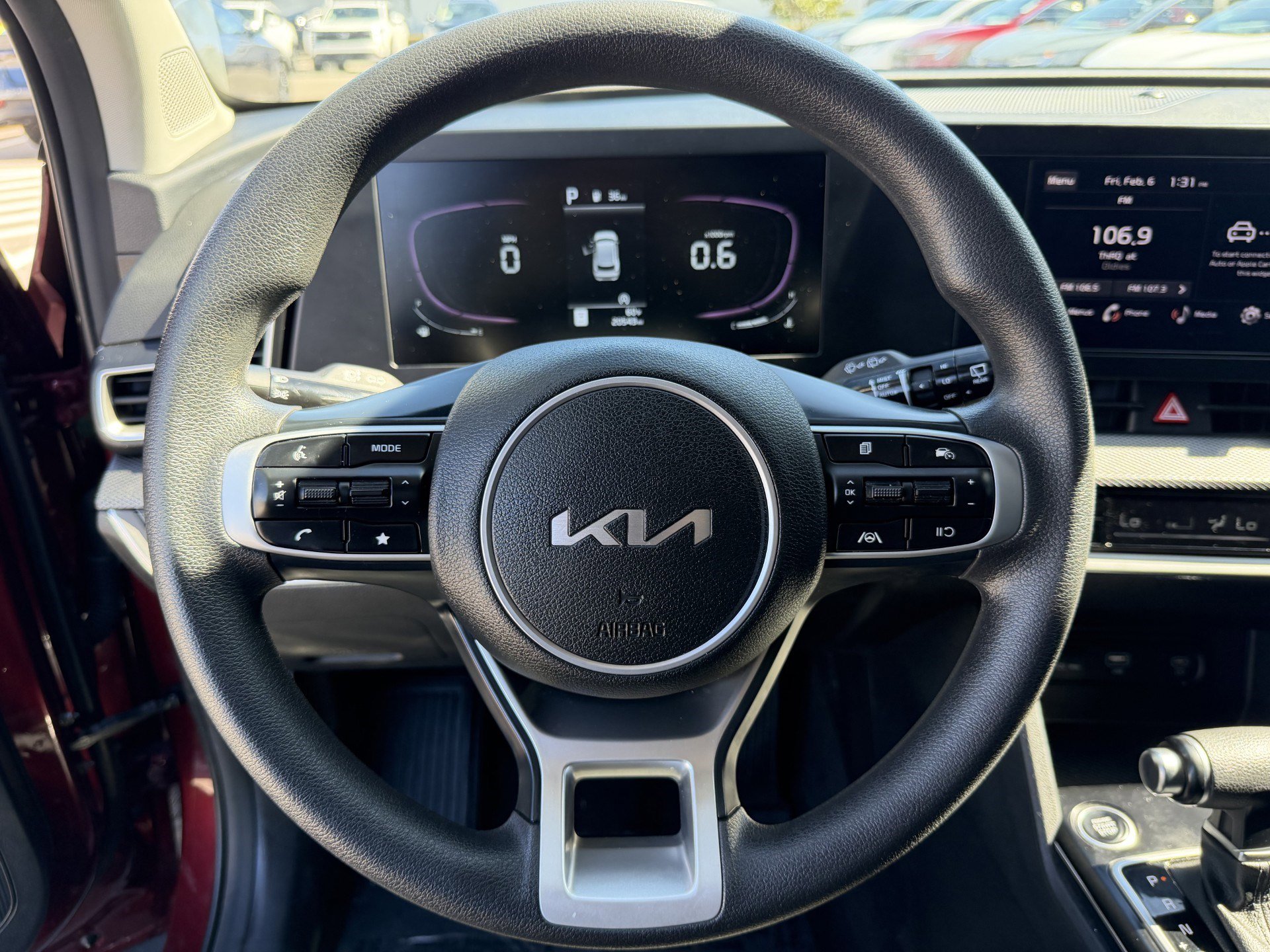 Used 2023 Kia Sportage LX image 11