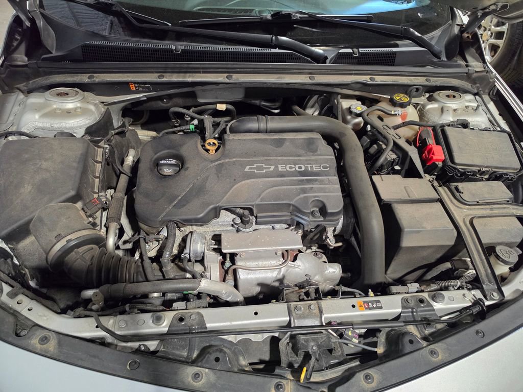 Used 2018 Chevrolet Malibu LT FWD image 9