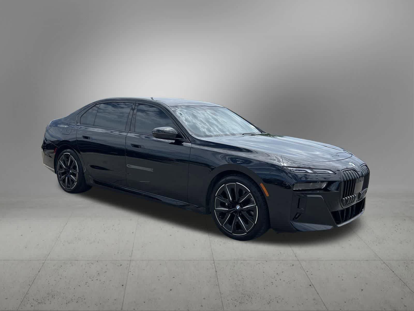 Used 2024 BMW 740i RWD image 14