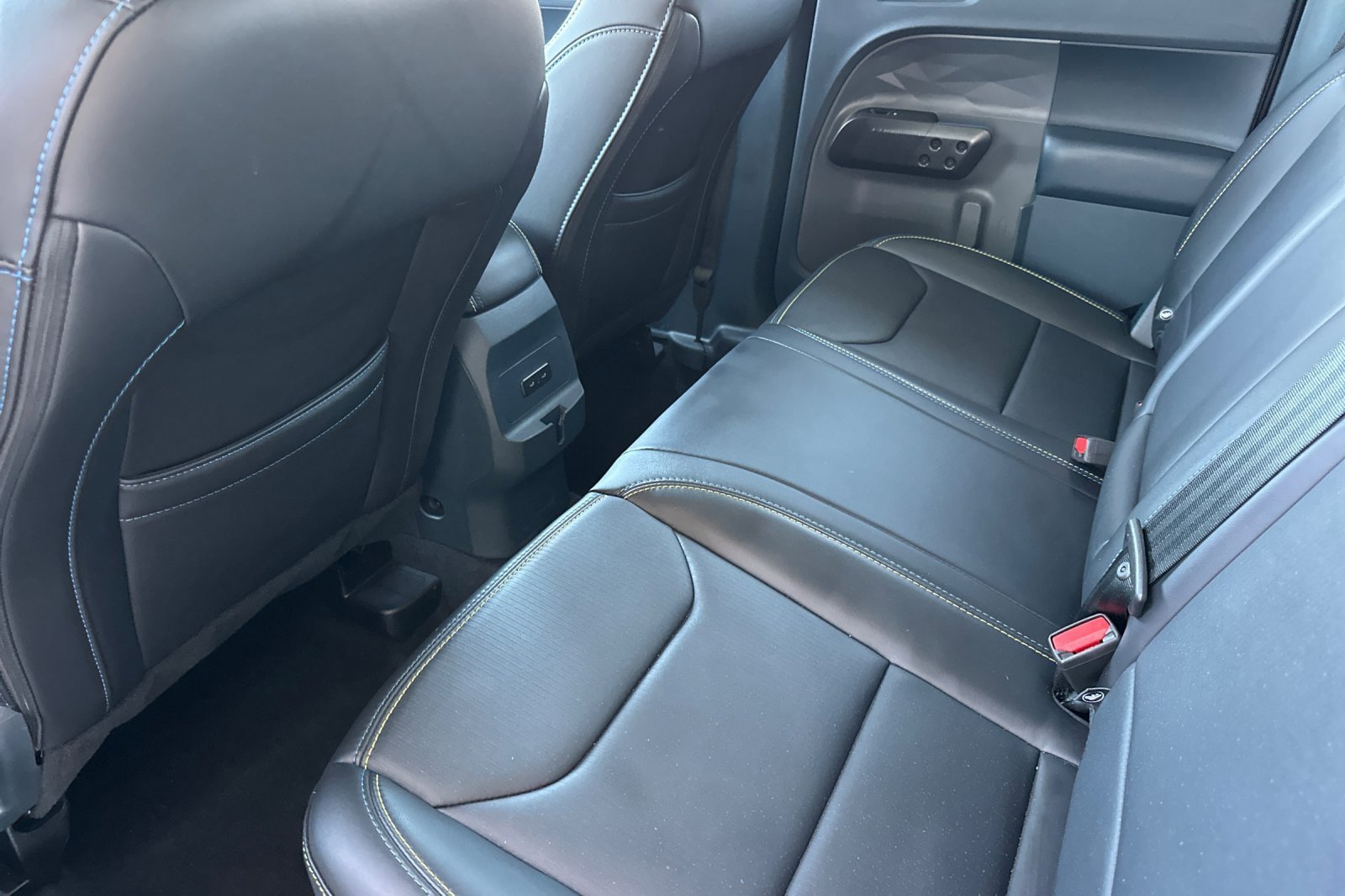 Used 2025 Ford Maverick Lobo AWD/4WD image 12