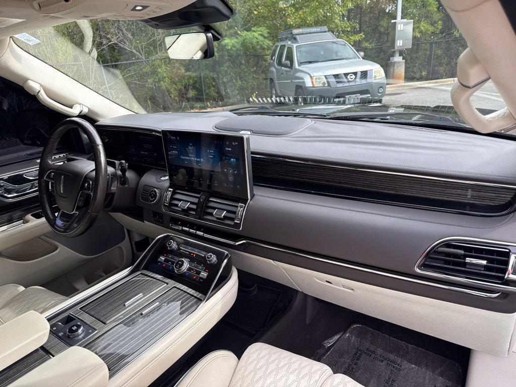 Used 2022 Lincoln Navigator Black Label AWD/4WD image 45