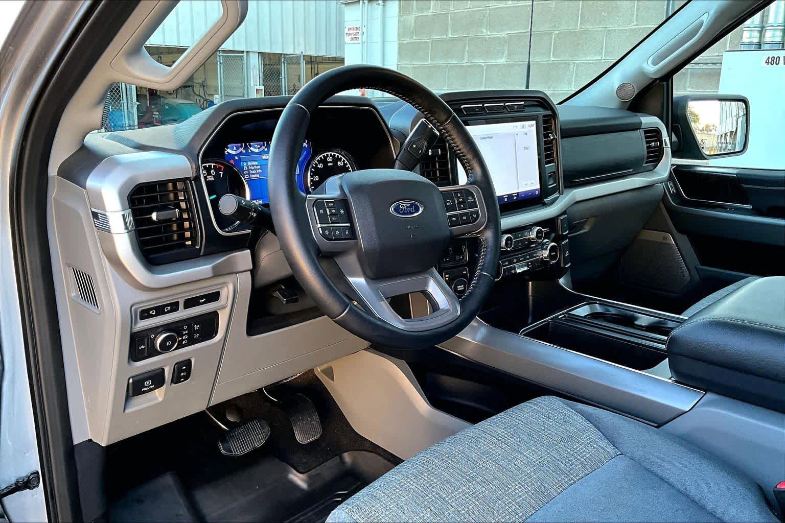 Used 2022 Ford F150 XLT w/ Equipment Group 302A High AWD/4WD image 18
