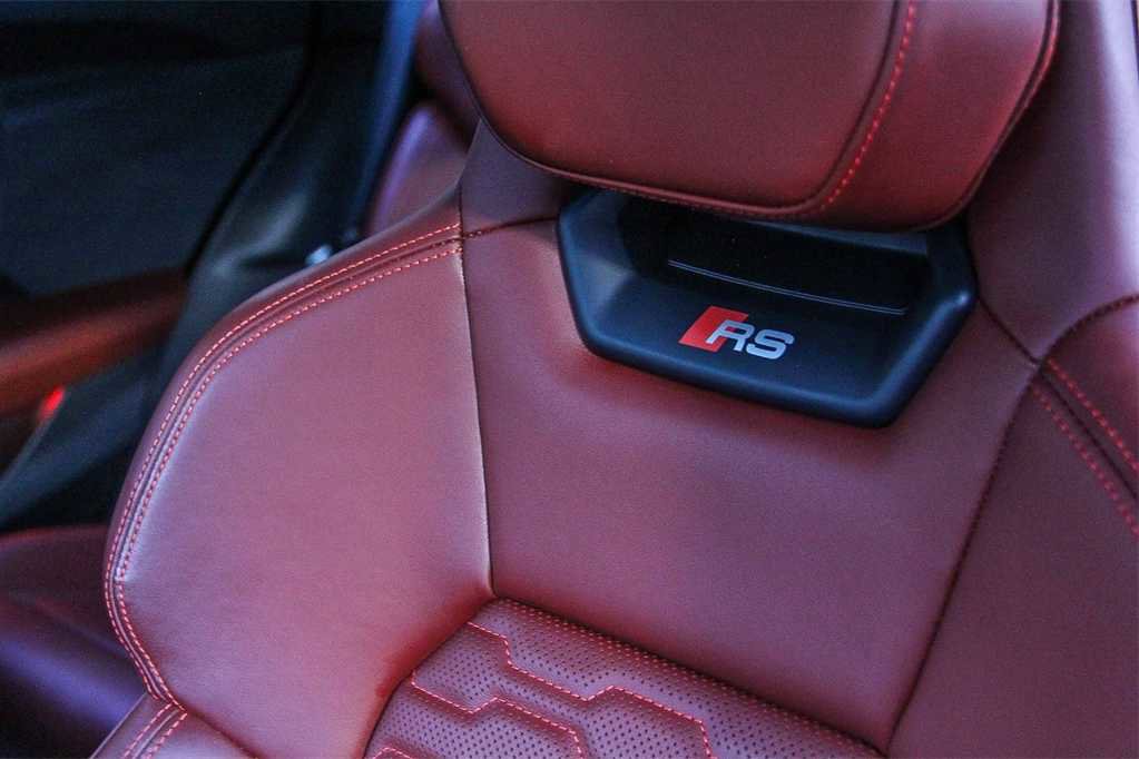 Used 2024 Audi RS e-tron GT w/ Carbon Performance Package image 26