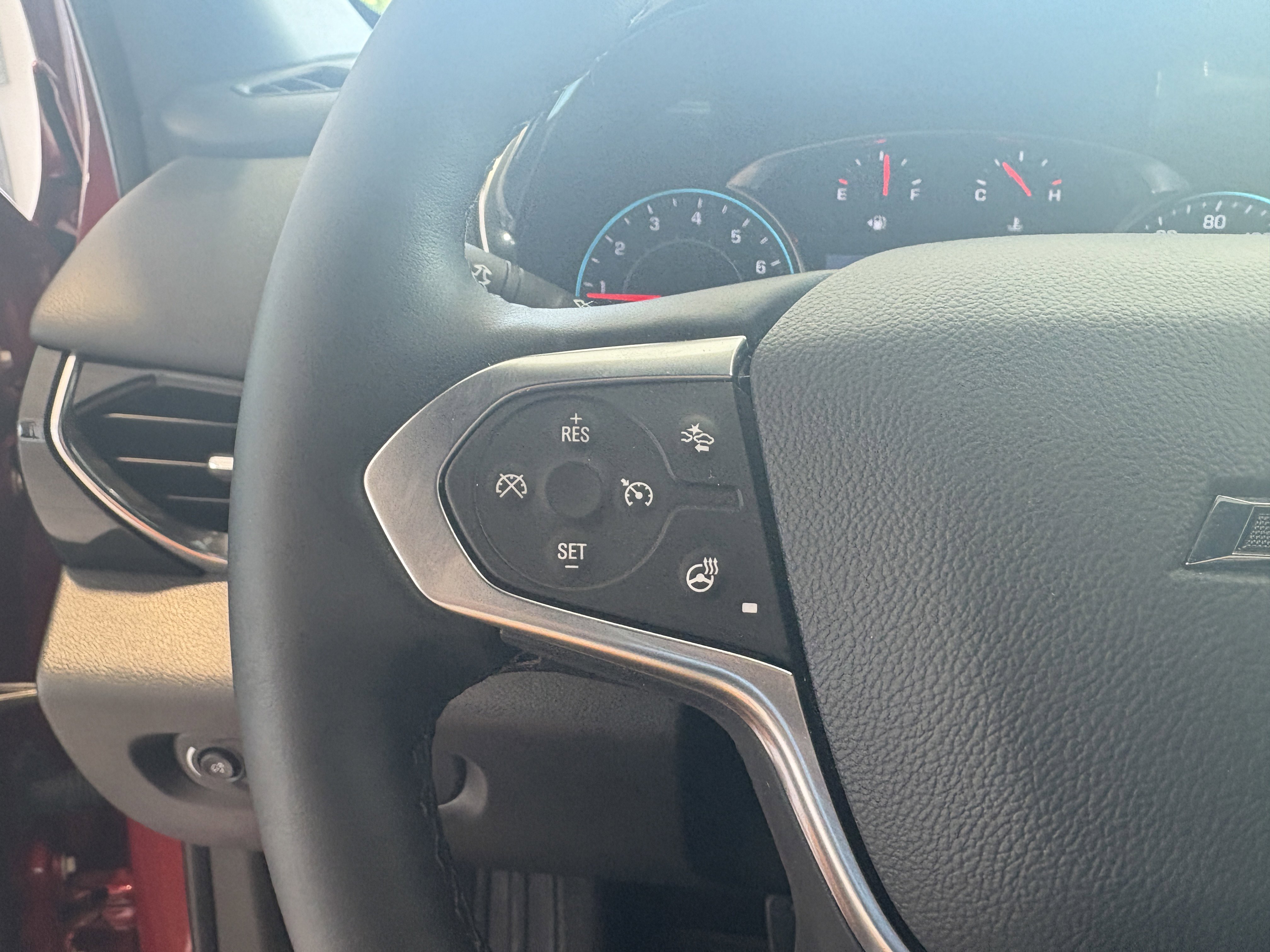 Used 2023 Chevrolet Traverse RS image 11