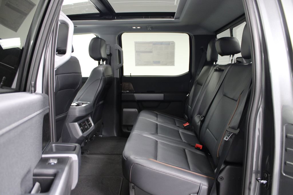 New 2026 Ford F250 Lariat w/ Black Appearance Package image 26