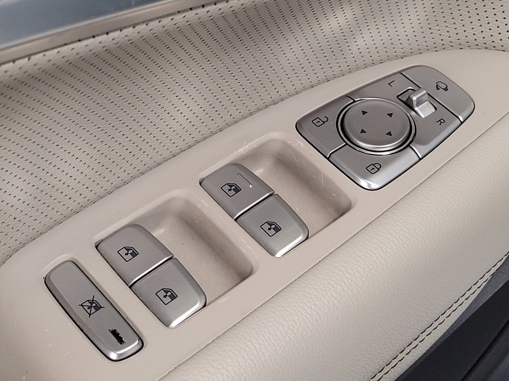 Used 2020 Genesis G70 3.3T image 27