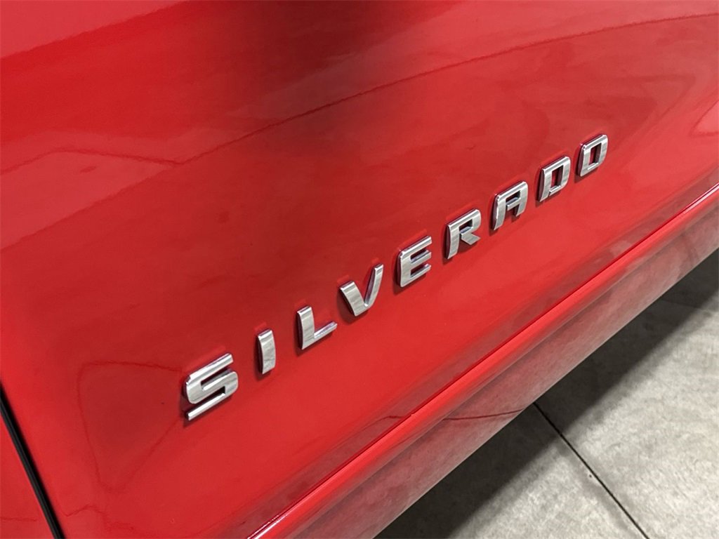 Used 2017 Chevrolet Silverado 1500 LT w/ All Star Edition image 26