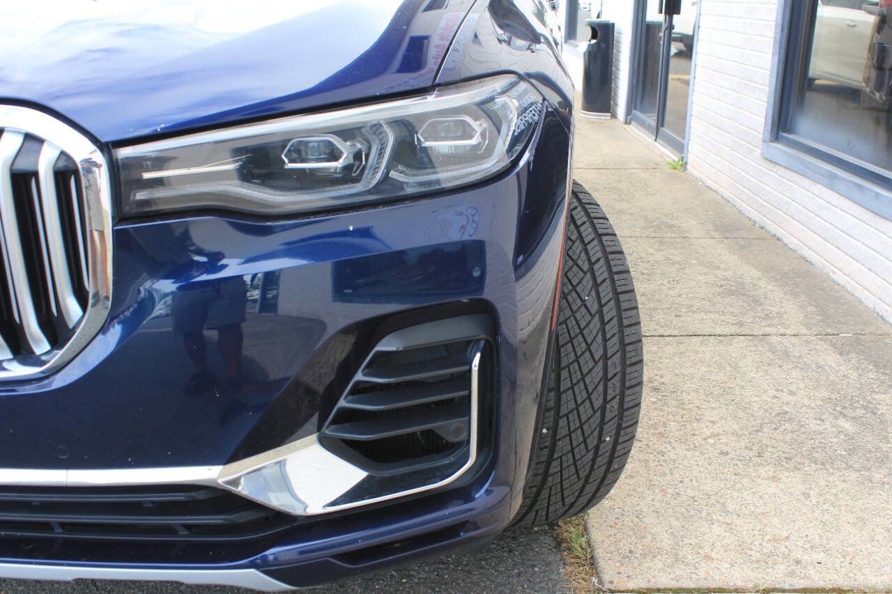 Used 2020 BMW X7 xDrive50i w/ Dynamic Handling Package image 3