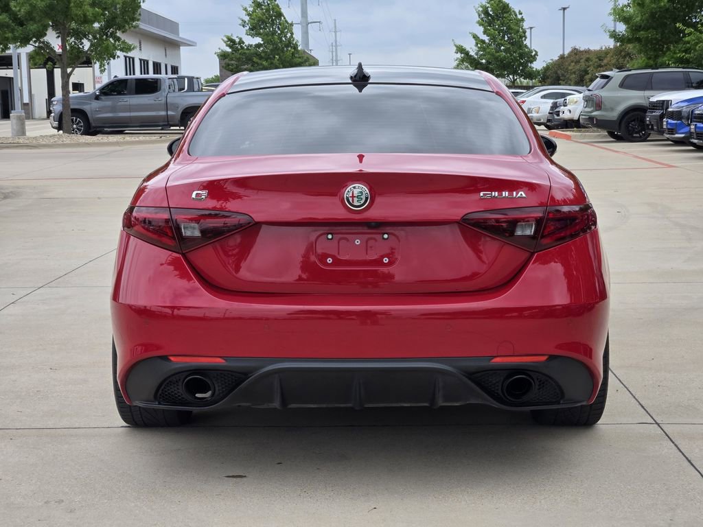 Used 2022 Alfa Romeo Giulia Veloce image 13